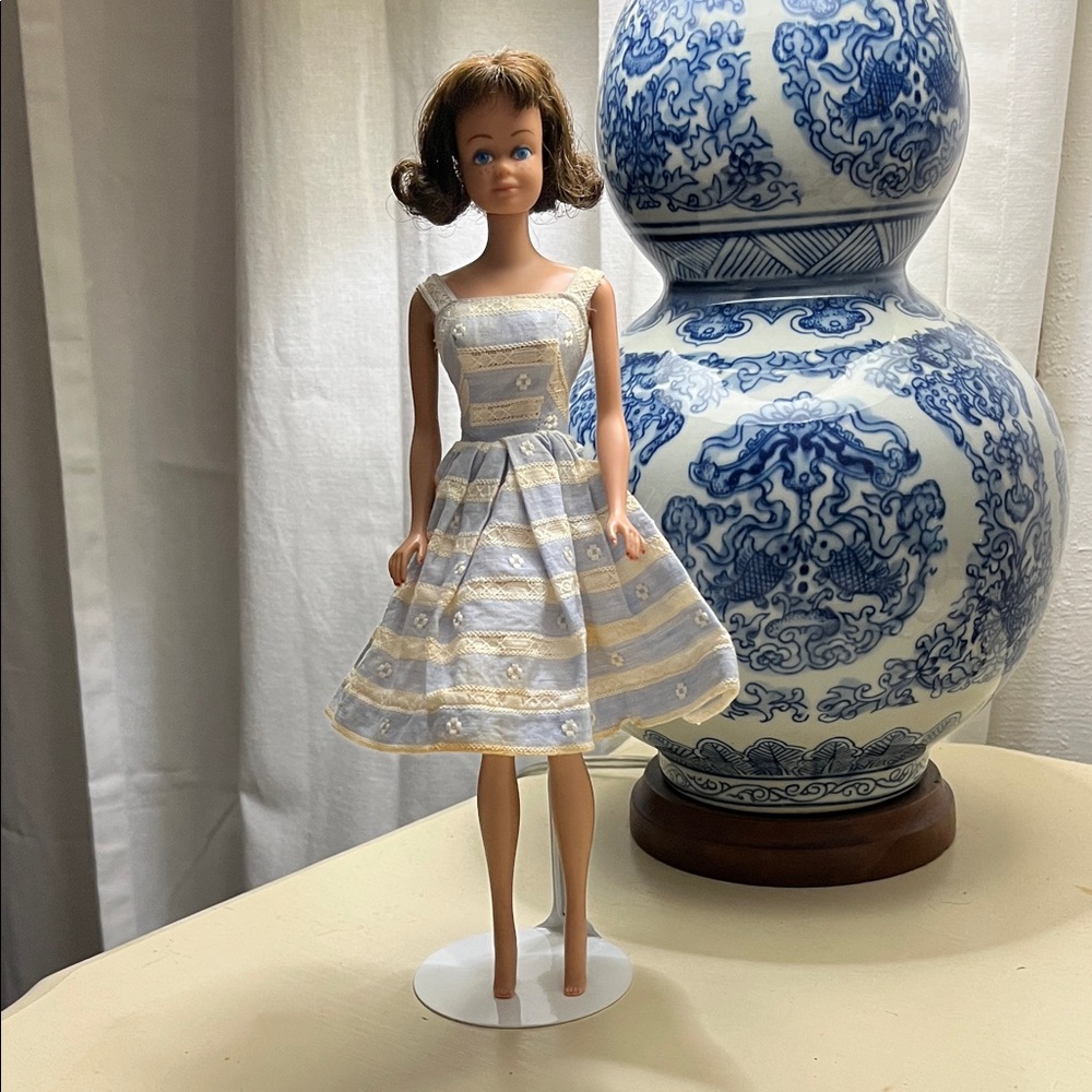 Vintage Barbie Midge doll